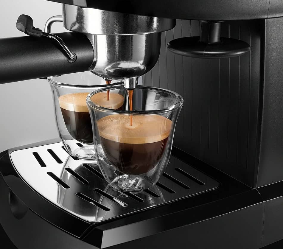 De'Longhi EC155 15 Bar Pump Espresso and Cappuccino Maker, delonghi espresso manual, delonghi expresso machine, espresso machine delonghi, best espresso maker 2020, best espresso machine under 200