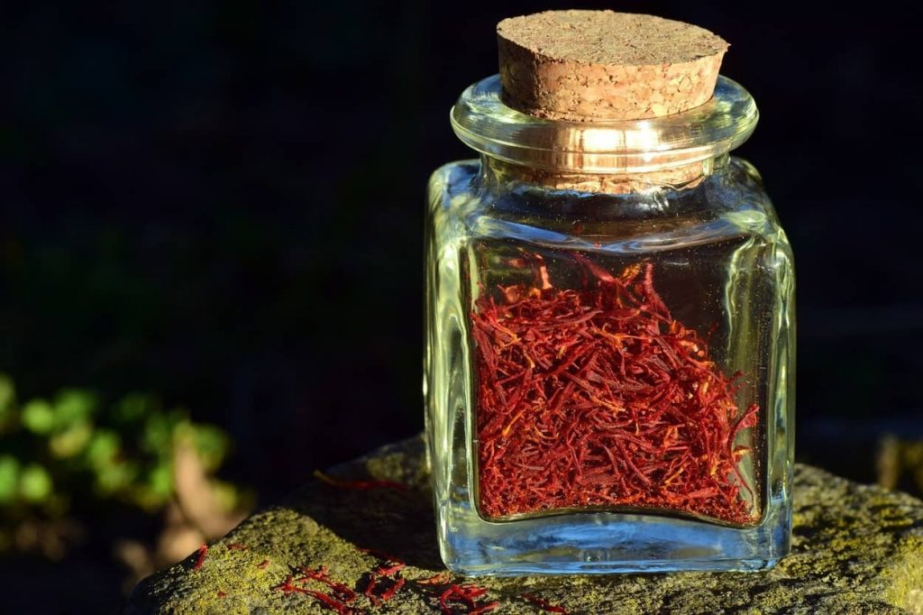 What is Saffron and Perfect Substitute for Saffron. saffron flavor. saffron color. what is saffron good for. saffron taste substitution. best saffron. saffron flavoring. cooking with saffron. what is saffron. what is saffron used for. what does saffron taste like. what color is saffron. how to use saffron threads