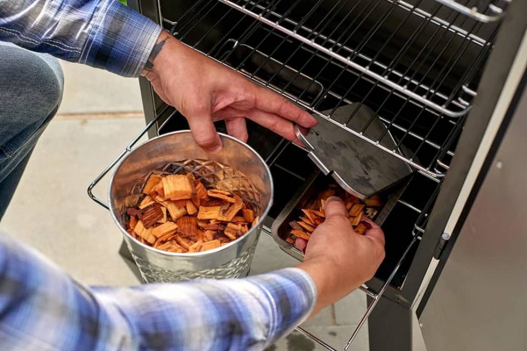 how to use a electric smoker, how to properly use an electric smoker, how to operate a electric smoker, how to use an electric smoker for the first time, how to use an electric smoker video, how to use a smoker box on an electric grill, how to use wood chips in electric smoker,how to use water pan in electric smoker
