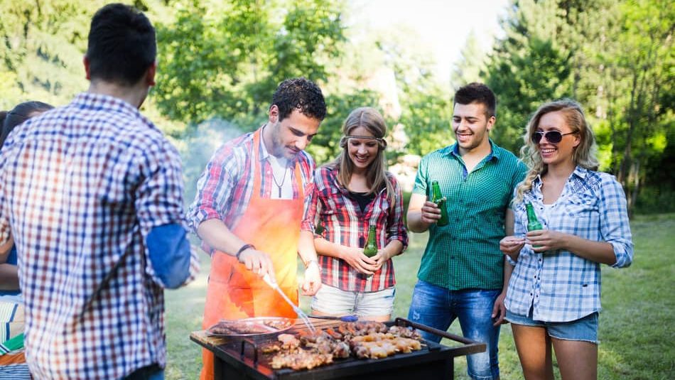 What Size Grill Do I Need for My Family and what is the exact outdoor grill dimensions