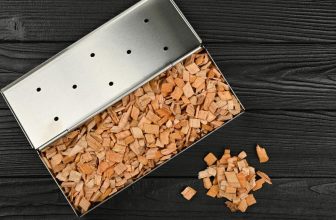 how to use a smoker box