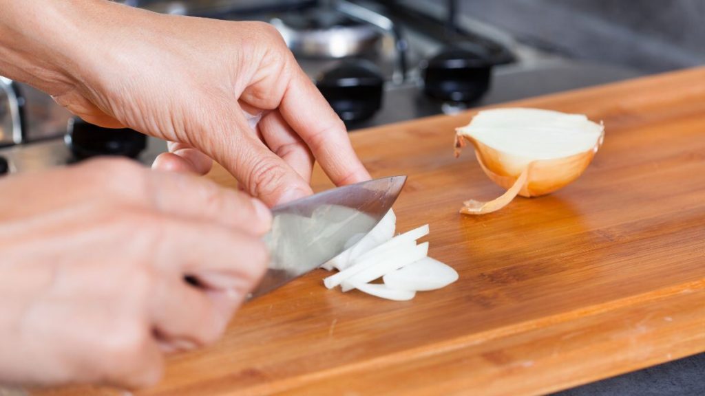 best way to slice onions for fajitas