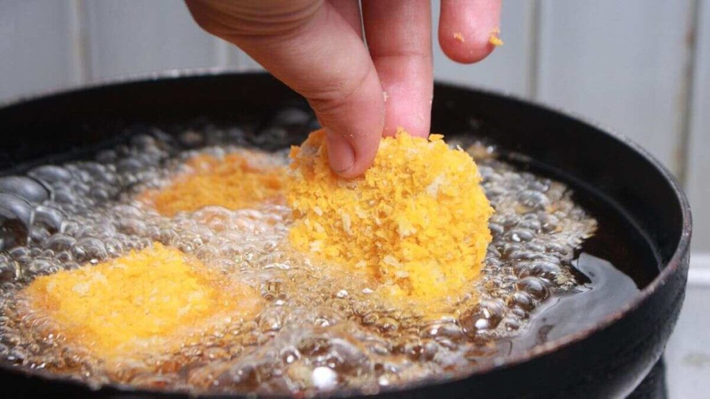 How to Reheat McDonald’s Chicken Nuggets in Deep Oil?