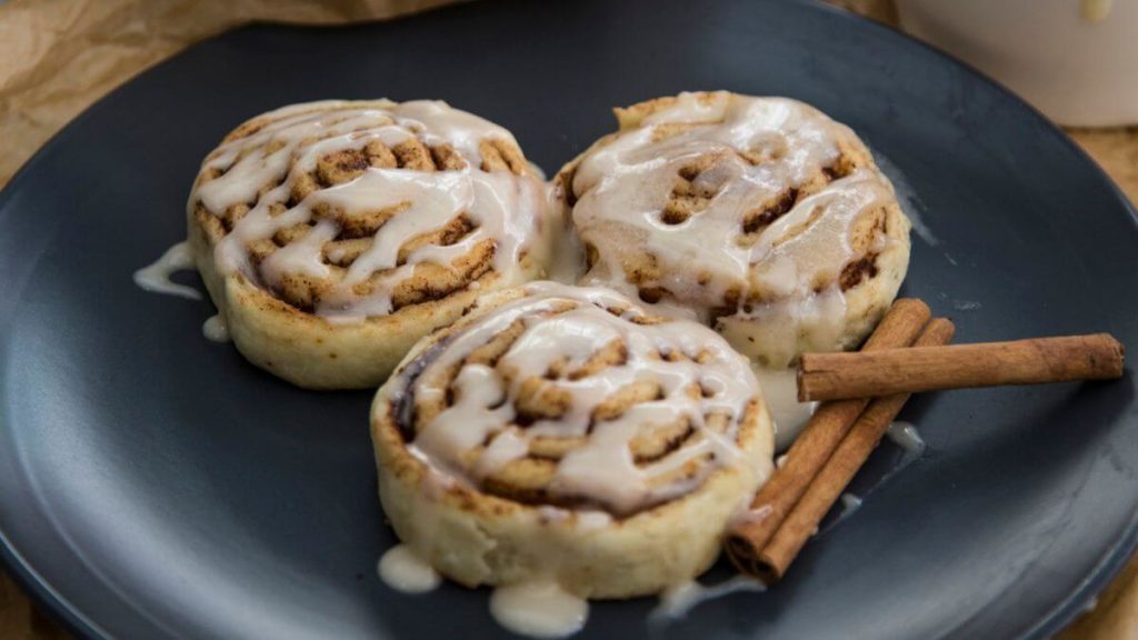 How Do You Prevent Reheated cinnamon rolls From Becoming Soggy?