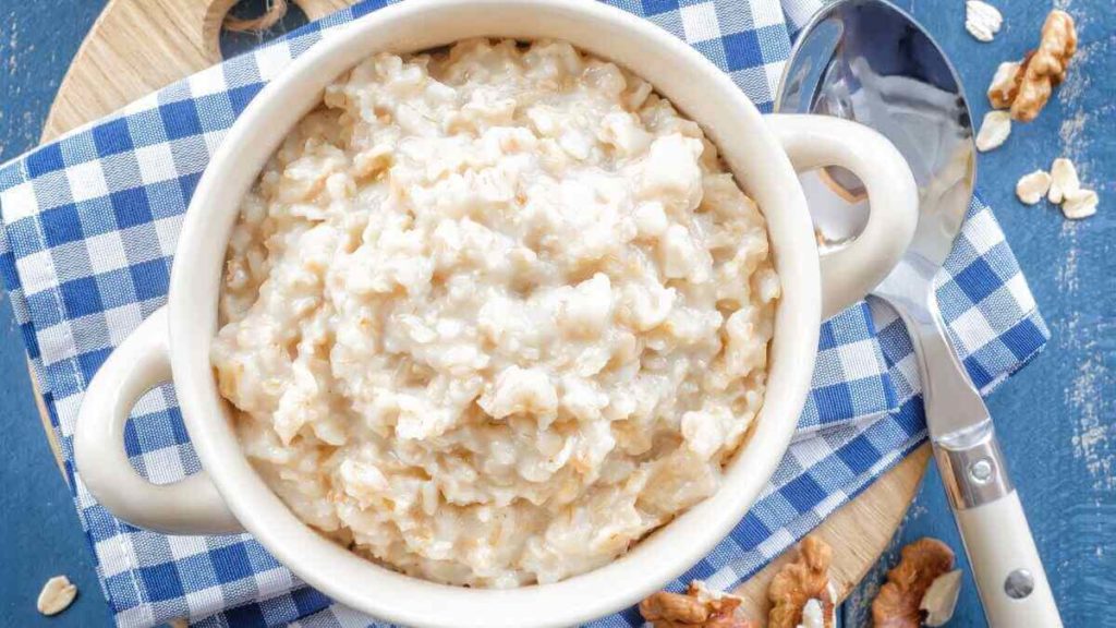 is oatmeal okay to reheat?