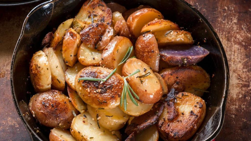 how to reheat roasted potatoes