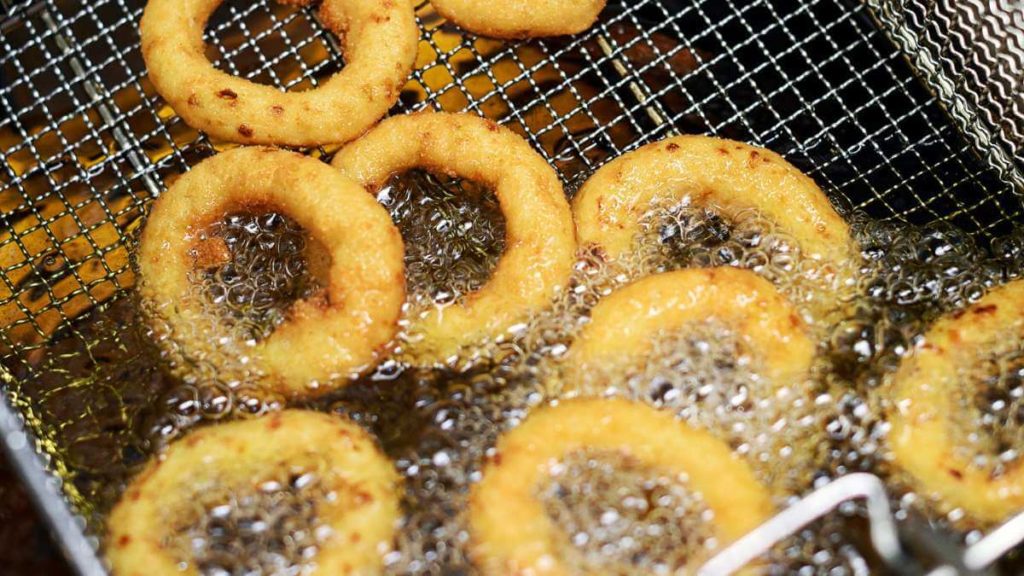 Is it safe to reheat onion rings