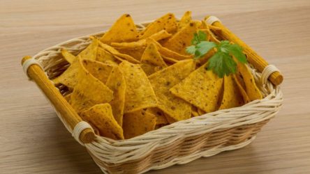 How to Reheat Nachos?